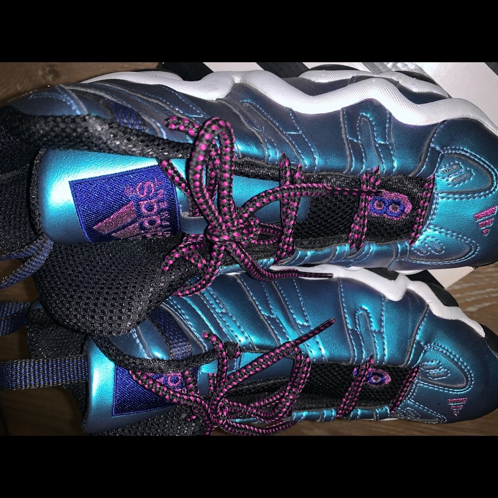 Adidas Crazy 8 “Oil Spill” - Picture 3 of 3